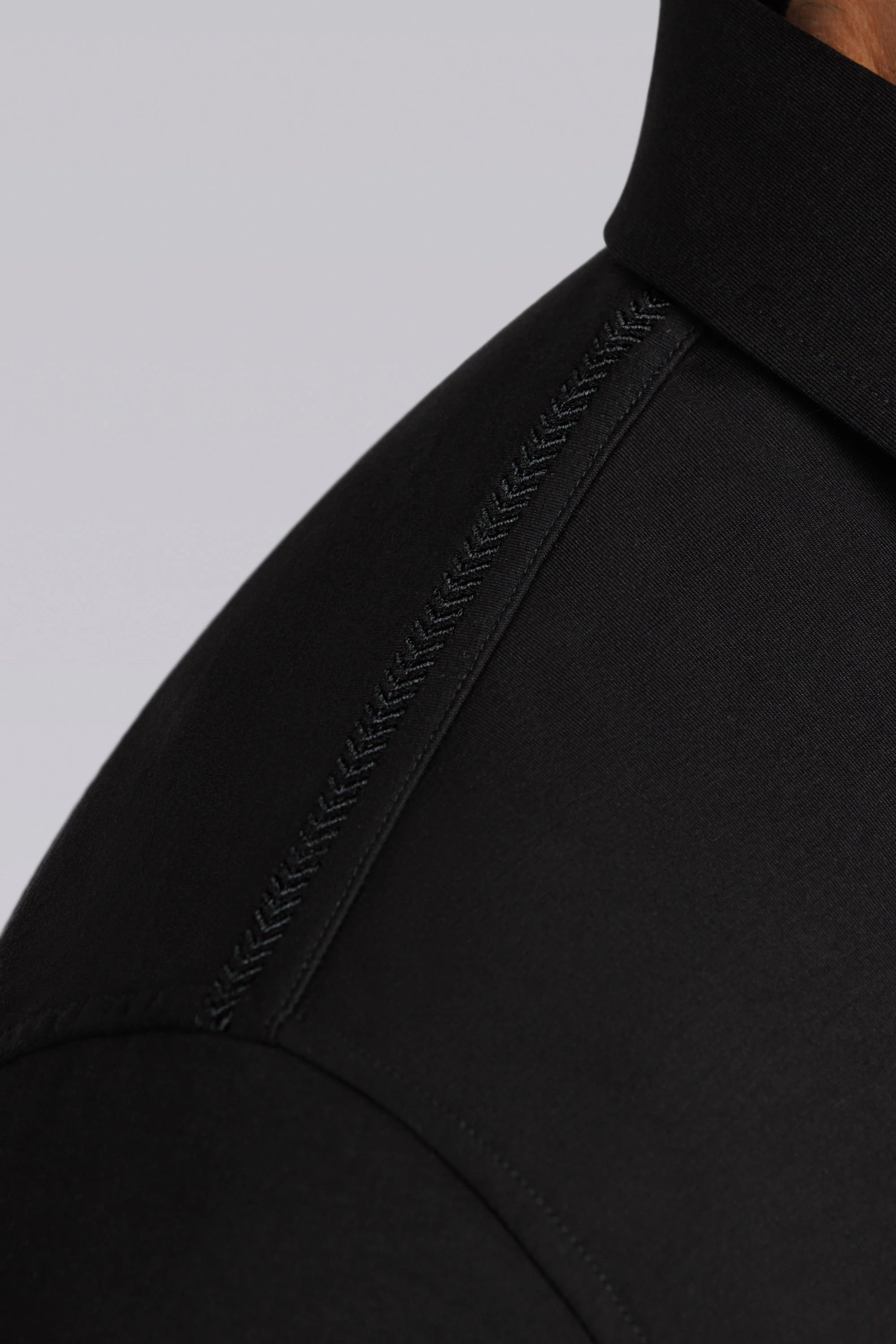 Staple Assurance In Black - Image 5
